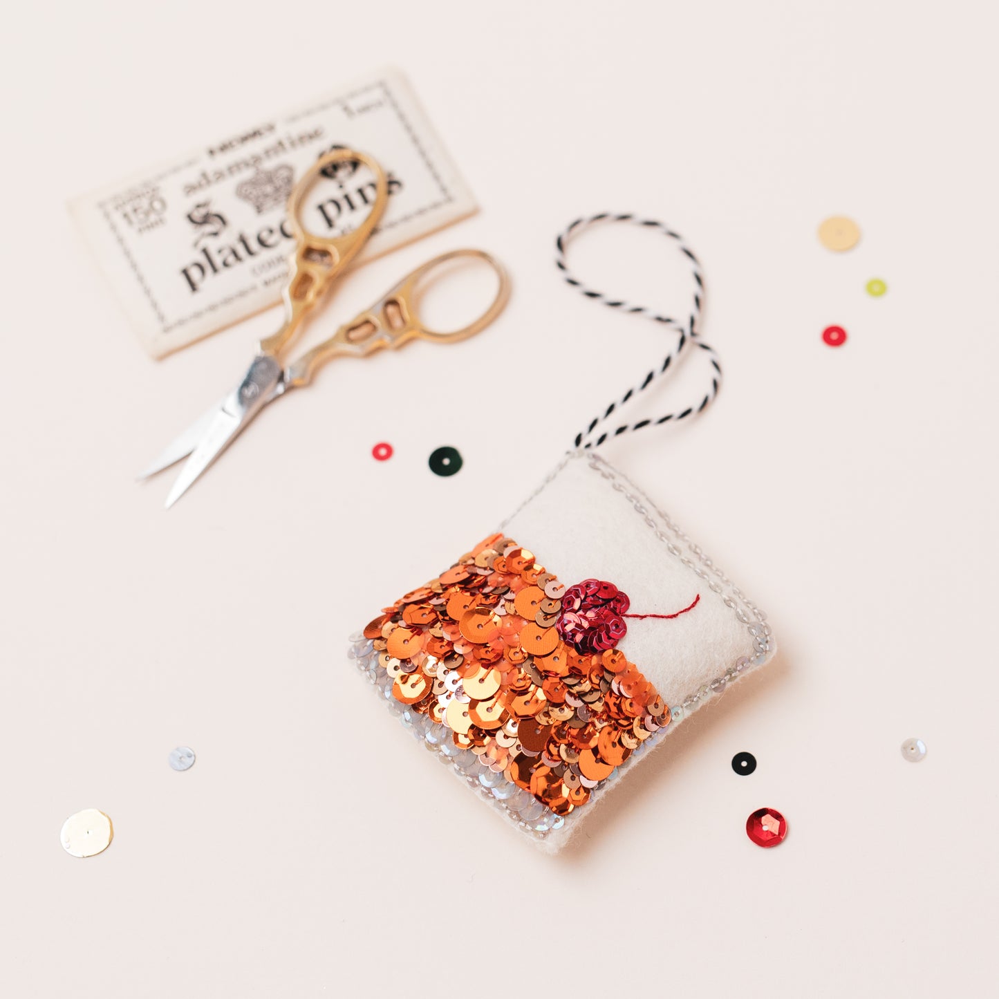 The Old Fashioned Hanging Ornament