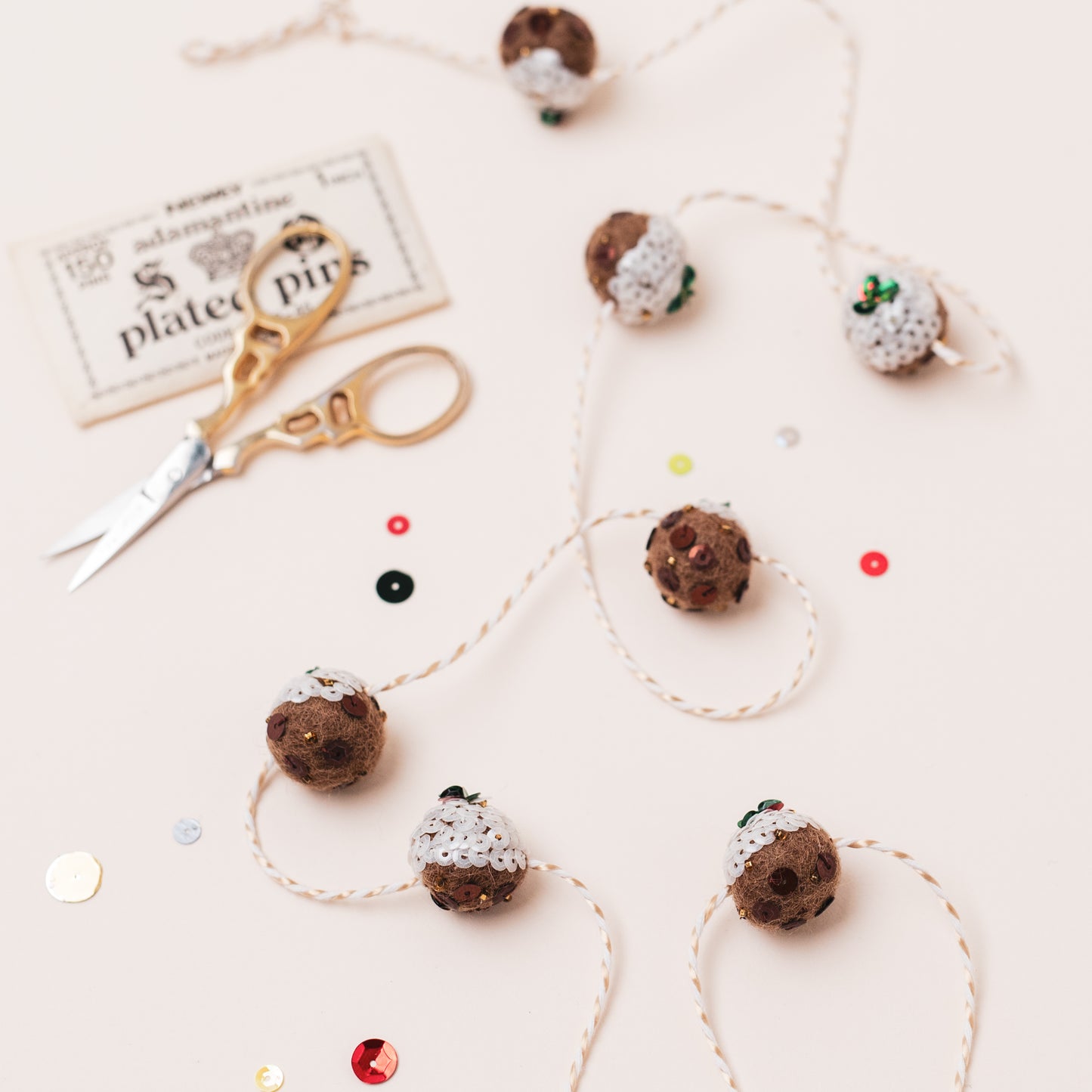 The Christmas Pudding Garland